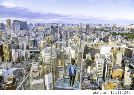 スリル満点の通天閣特別屋外展望台 TIP THE TSUTENKAKU(大阪府大阪市) スリル満点の通天閣特別屋外展望台 TIP THE TSUTENKAKU(大阪府大阪市) 121311245