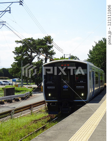 入線するDENCHA 121311806