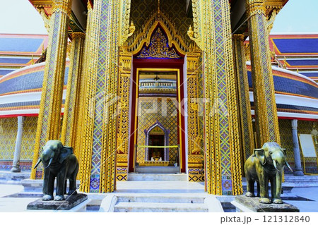 バンコク、ワット・ラーチャボピット 121312840