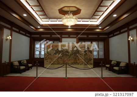 韓国青瓦台 121317097