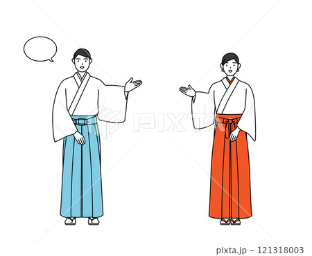 案内をする神社の神主と巫女、ふきだしつき 案内をする神社の神主と巫女、ふきだしつき 121318003