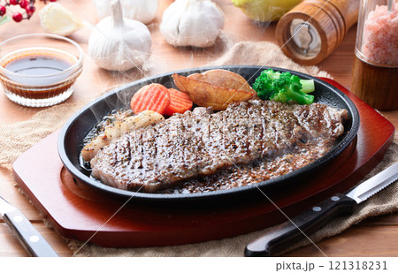 国産和牛　サーロインステーキ 121318231