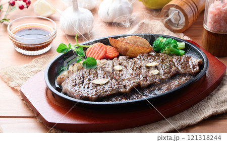 国産和牛　サーロインステーキ 121318244