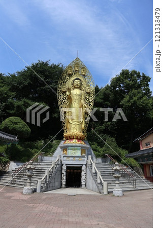 韓国水原市の大乗院大仏 韓国水原市の大乗院大仏 121318479
