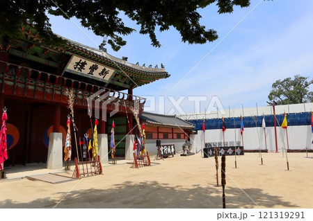 韓国水原市、華城行宮の新豊楼 121319291