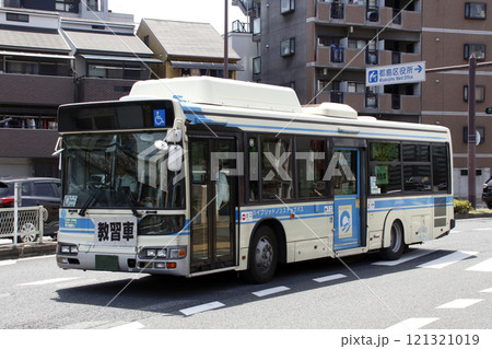 乗務員訓練中の大阪シティバス/旧大阪市営バス(低公害バス車両) 乗務員訓練中の大阪シティバス/旧大阪市営バス(低公害バス車両) 121321019