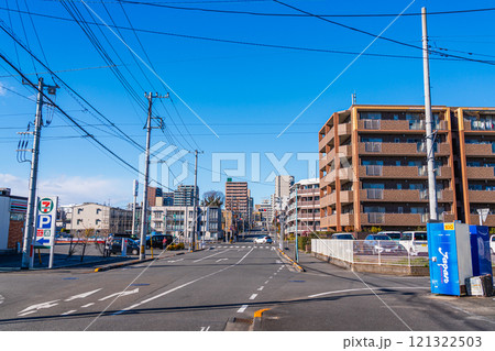 晴天の豊田駅南口 大通り風景 晴天の豊田駅南口 大通り風景 121322503