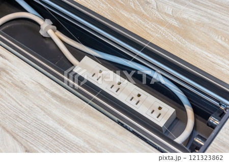 オフィス回線工事　Electrical and wiring work in the office 121323862