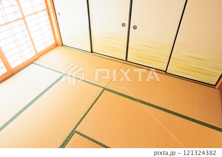 心和む障子のある和室 121324382