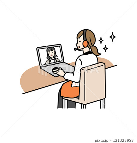 WEBカメラを使用する主婦 121325955