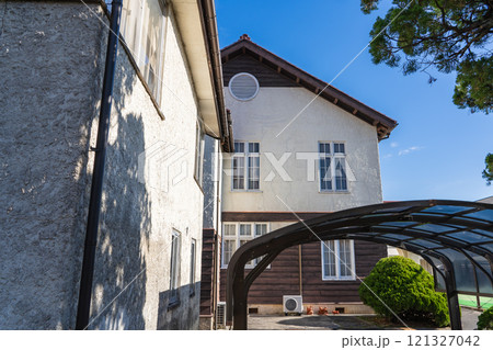 ハイド記念館（旧清友園幼稚園）　メンソレータム社創業者ハイド夫人寄贈 121327042