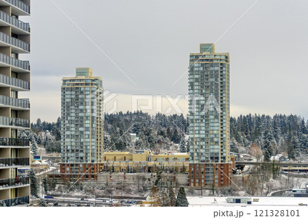 Winter urban cityscape with high-rise buildings in Vancouver, Canada 121328101