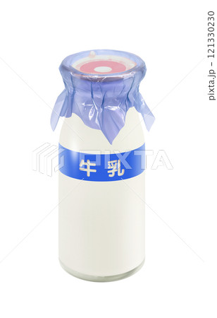 牛乳のイラスト 牛乳瓶 リアル 121330230