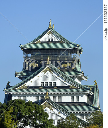 早朝 展望台にお客さんが入場する前の大阪城天守閣 ( fix撮影 ) 早朝 展望台にお客さんが入場する前の大阪城天守閣 ( fix撮影 ) 121332527