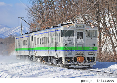 根室本線 御影-上芽室(信) JR北海道 キハ40-1740(釧路) 根室本線 御影-上芽室(信) JR北海道 キハ40-1740(釧路) 121333099