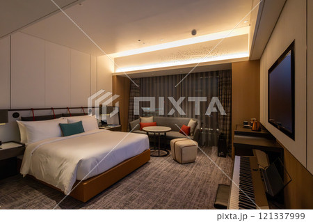 浜松町駅、竹芝駅近くのウォーターズ竹芝に入るラグジュアリーホテル、メズム東京の綺麗な客室 121337999