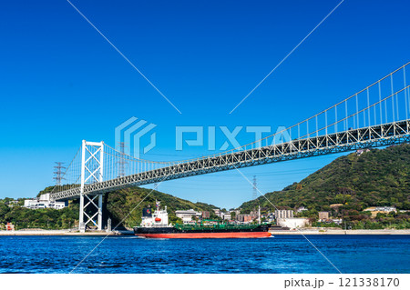 めかり観潮遊歩道からの関門橋【福岡県北九州市】 めかり観潮遊歩道からの関門橋【福岡県北九州市】 121338170