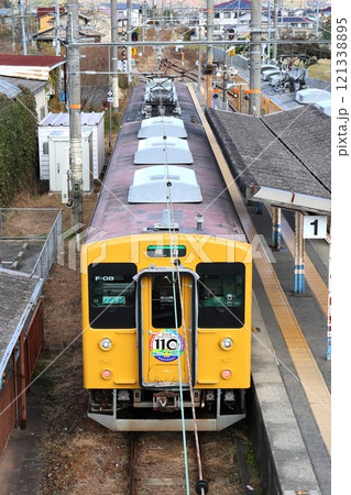 【JR西日本】105系（福塩線：万能倉駅） 121338895