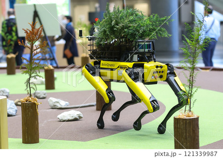 電動四足歩行ロボット「Spot(スポット)」 電動四足歩行ロボット「Spot(スポット)」 121339987
