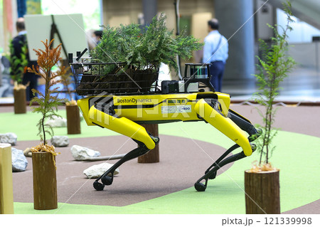 電動四足歩行ロボット「Spot(スポット)」 電動四足歩行ロボット「Spot(スポット)」 121339998