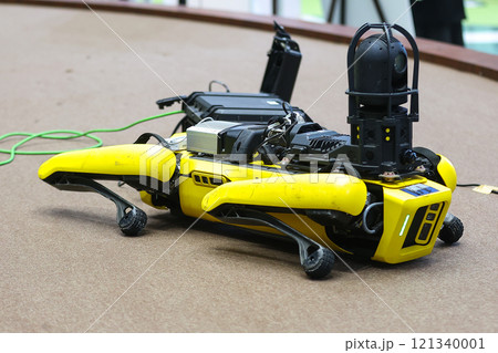 電動四足歩行ロボット「Spot（スポット）」 121340001