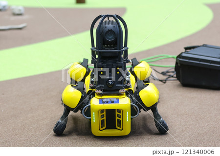 電動四足歩行ロボット「Spot（スポット）」 121340006