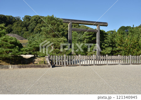 明治天皇伏見桃山陵(京都市伏見区) 121340945