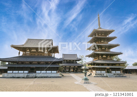 世界遺産　聖徳宗総本山法隆寺西院伽藍　金堂と五重塔 121341001