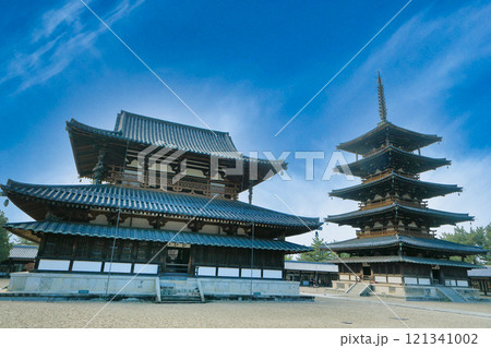 世界遺産　聖徳宗総本山法隆寺西院伽藍　金堂と五重塔 121341002