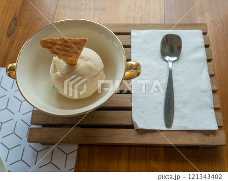Ice cream vanilla Ice cream vanilla 121343402