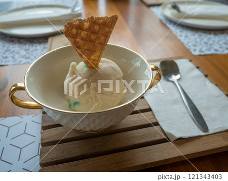 Ice cream vanilla 121343403