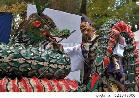 豊前神楽　須佐之男命の大蛇退治 121345000