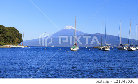 駿河湾から見た富士山 駿河湾から見た富士山 121345036