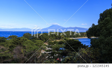 青い海と青い空と富士山 青い海と青い空と富士山 121345145