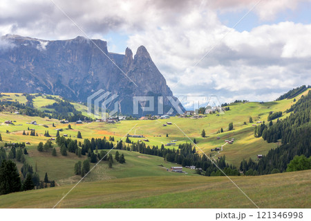 Dolomites mountain at Alpe di Siusi, Italy Dolomites mountain at Alpe di Siusi, Italy 121346998