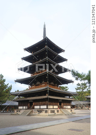 法隆寺・五重塔（奈良県・斑鳩町） 121347041
