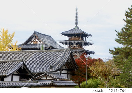 法隆寺・五重塔（奈良県・斑鳩町） 121347044