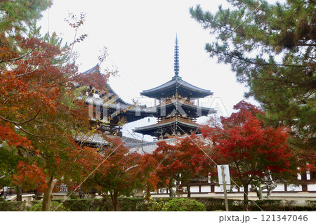 法隆寺・五重塔（奈良県・斑鳩町） 121347046