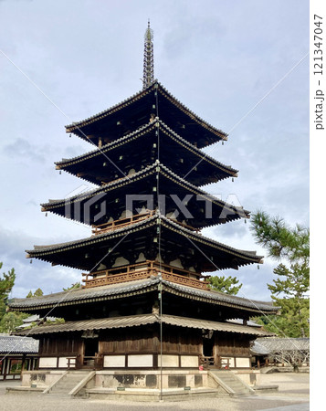 法隆寺・五重塔(奈良県・斑鳩町) 法隆寺・五重塔(奈良県・斑鳩町) 121347047