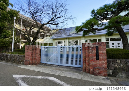 大阪府立岸和田高等学校（大阪府岸和田市） 121348468
