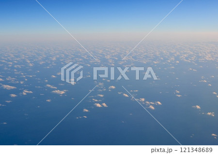 飛行機から見た風景・夕景 飛行機から見た風景・夕景 121348689