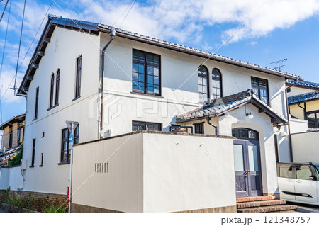 近江八幡 伝統的建造群保存地区 旧岩瀬医院 滋賀県近江八幡市永原町 近江八幡 伝統的建造群保存地区 旧岩瀬医院 滋賀県近江八幡市永原町 121348757