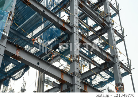 鉄骨建方工事 親綱の張り方 鉄骨建方工事 親綱の張り方 121349770