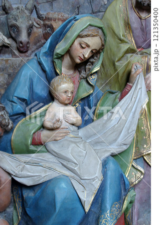 Nativity Scene 121350400