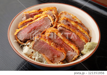 牛カツ丼 121351956