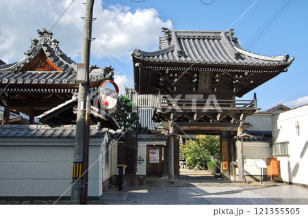 兵庫県丹波篠山市：篠山／誓願寺山門 121355505