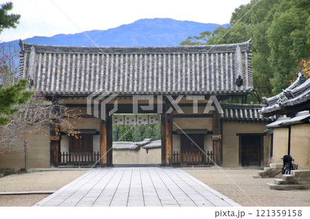 法隆寺・東大門(奈良県・斑鳩町) 法隆寺・東大門(奈良県・斑鳩町) 121359158