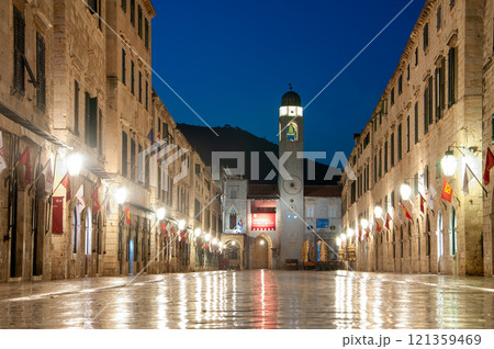 クロアチアにあるドゥブロブニクのとても美しい街並み風景 クロアチアにあるドゥブロブニクのとても美しい街並み風景 121359469