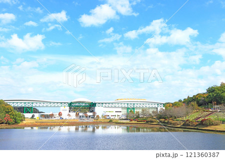 愛知県長久手市、モリコロパーク内施設、ジブリの大倉庫の風景 愛知県長久手市、モリコロパーク内施設、ジブリの大倉庫の風景 121360387