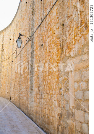 クロアチアにあるドゥブロブニクのとても美しい旧市街風景 121362725